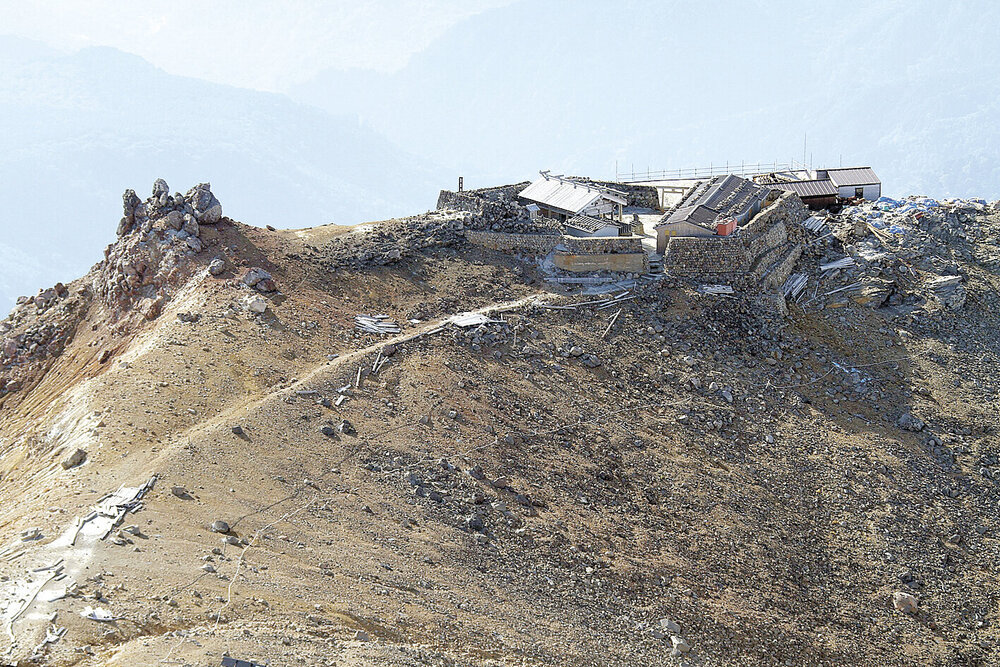 御嶽山 王滝の入山規制 ７月１１日解除 噴火から６年 遺族らが１０日慰霊登山 地域の話題 株式会社市民タイムス