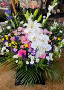 新盆用の供花 注文受け付け中 　フラワーショップしんばし