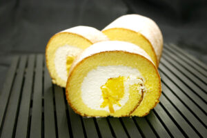 ロールケーキ 夏のフェア開催 　菓子処　おおほり