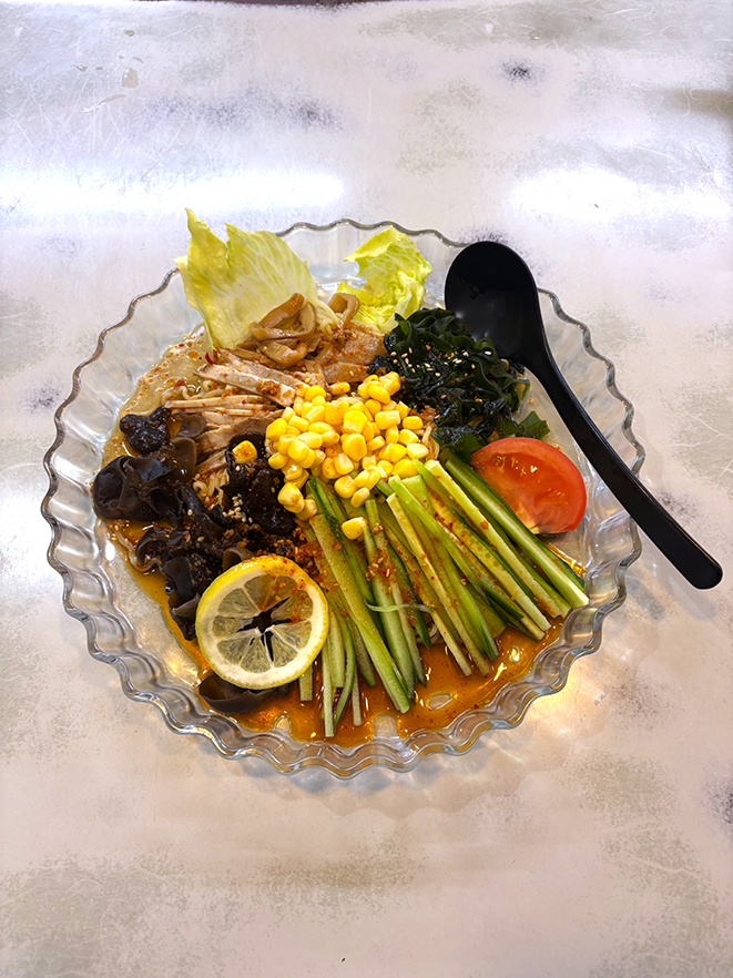 さっぱりと激辛 ２種の冷たい麺 　若大将