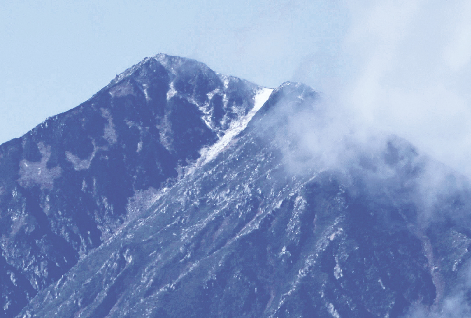 ej11010051.jpg?20250725