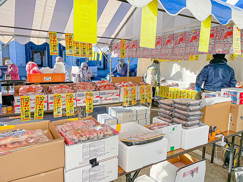 28日から恒例 「かにとろ市」 王滝