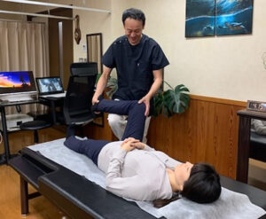 脊柱管狭窄症で お困りの方へ 　ペインオフィスカスガ山村院