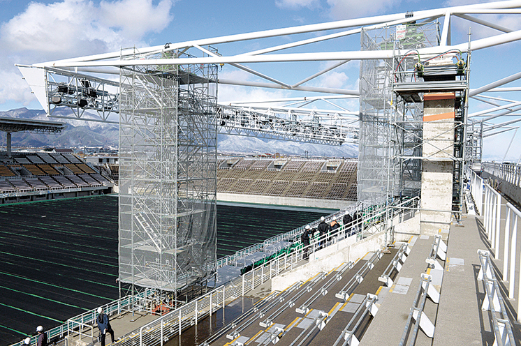 アルウィンのバックスタンドで行われている復旧工事