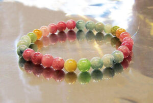 開運グッズも 取りそろえる 　地球（ほし）のかけら