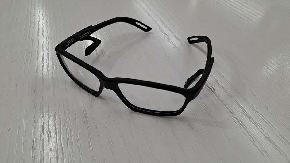 掛け心地抜群な ノーパッド眼鏡 　オプトアルファ