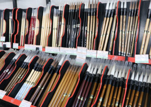 筆など書道用品 手に取り購入を 　幸寿堂