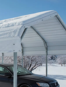 雪を滑らせる シートが好評 　山添シート内装