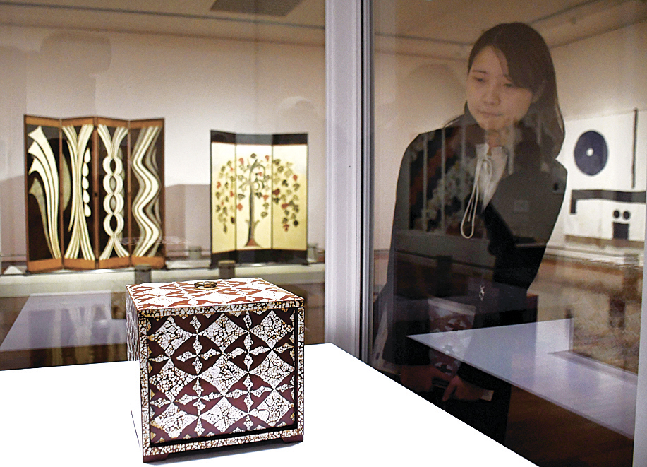 松本の民芸運動を支えた作家らに注目した展示