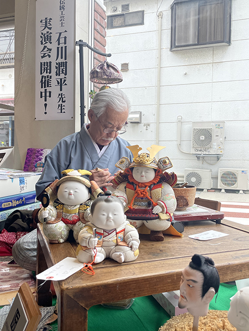 五月人形作り 実演会を開催 　林人形工房